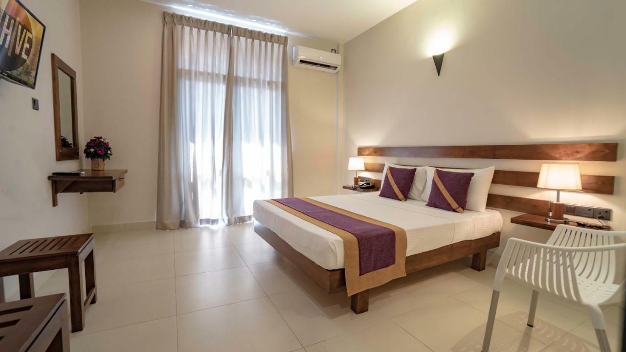 Hive 68 - Hotel And Resorts Νεγκόμπο Εξωτερικό φωτογραφία